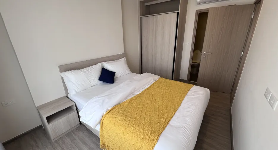 For rent 2 bedrooms condo in Watthana, Bangkok