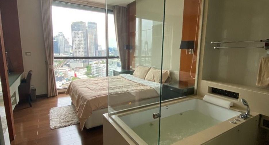 For rent 1 bed condo in Khlong Toei, Bangkok
