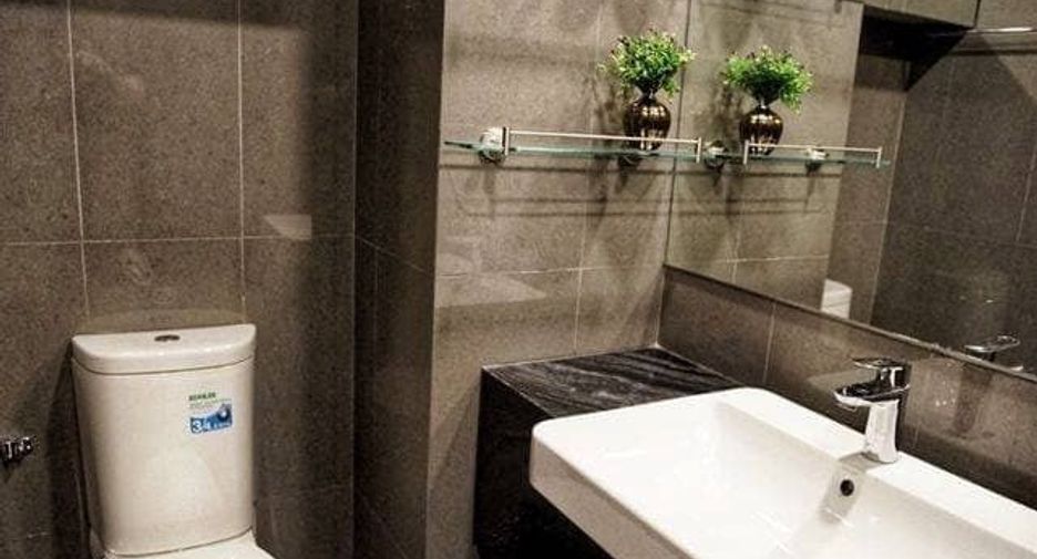 For rent 1 bed condo in Bang Rak, Bangkok