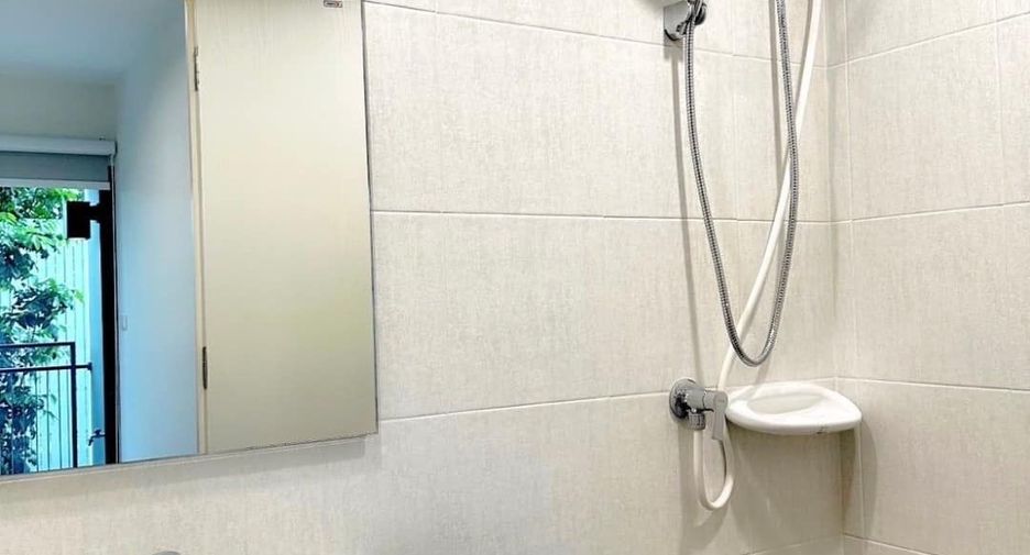 For rent 1 bed condo in Suan Luang, Bangkok