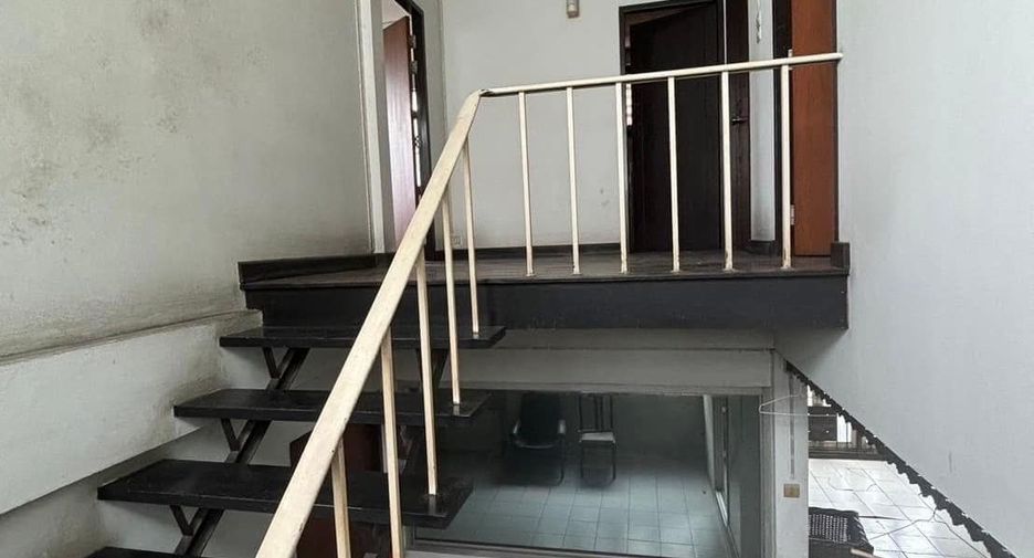 ให้เช่า 3 ห้องนอน บ้านเดี่ยว ใน วัฒนา, กรุงเทพฯ