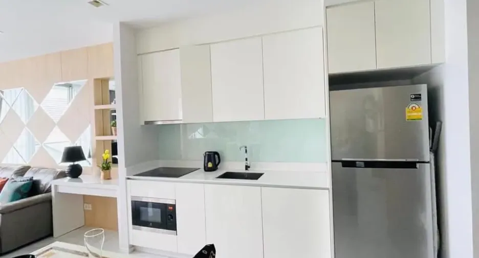 For rent 2 ベッドルーム condo in Watthana, Bangkok