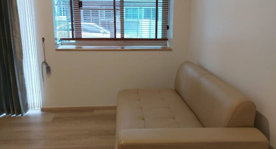 For rent 2 bedrooms townhouse in Prawet, Bangkok