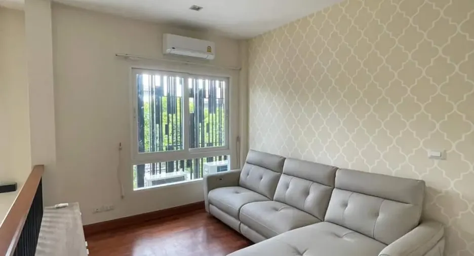 For rent 4 bedrooms house in Bang Phli, Samut Prakan