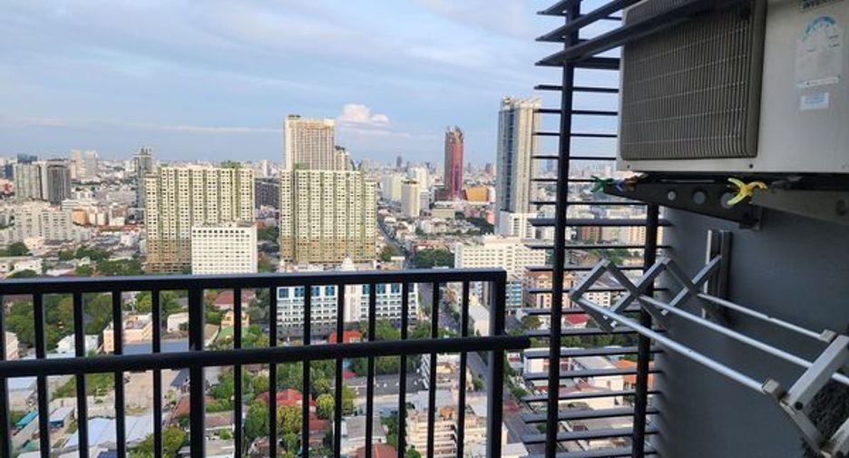 For rent studio condo in Phaya Thai, Bangkok