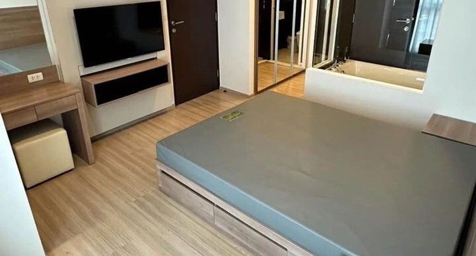 For rent 1 bed condo in Sathon, Bangkok