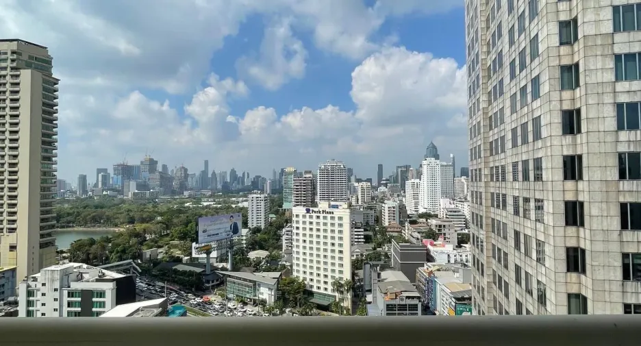ให้เช่า 3 ห้องนอน คอนโด ใน คลองเตย, กรุงเทพฯ