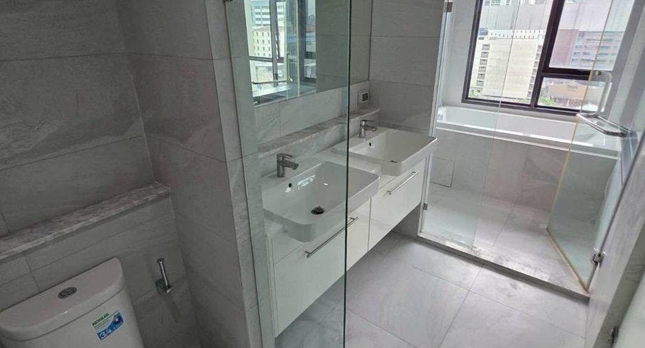 Condo en alquiler de 2 habitaciones en Watthana, Bangkok