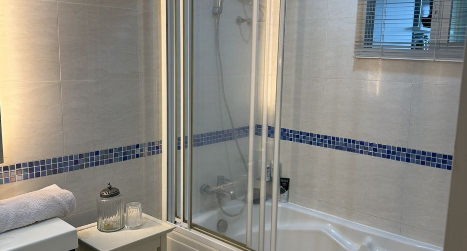 For rent 1 bed condo in Khlong Toei, Bangkok