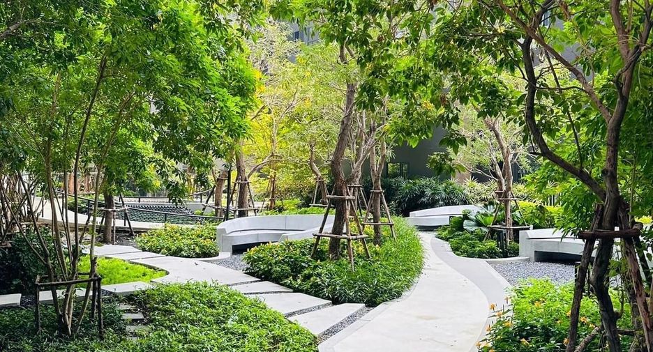 For rent 1 bed condo in Huai Khwang, Bangkok