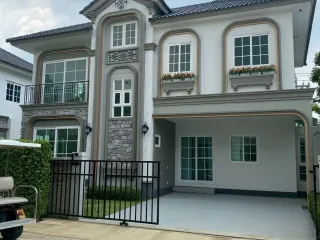 出租 4 卧室 独立屋 在 Bang Phli, Samut Prakan