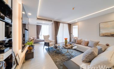 For rent 3 bedrooms condo in Watthana, Bangkok