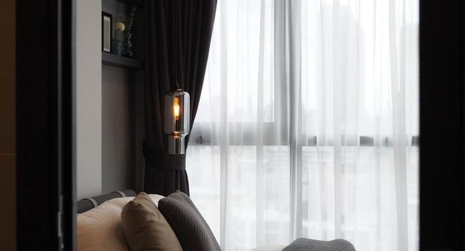 Condo en alquiler de 1 habitaciones en Huai Khwang, Bangkok