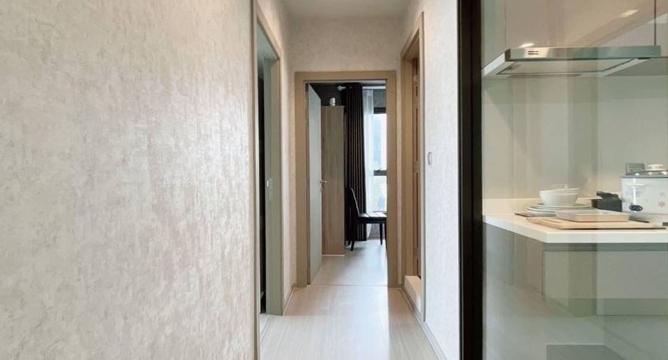 For rent 2 bedrooms condo in Huai Khwang, Bangkok