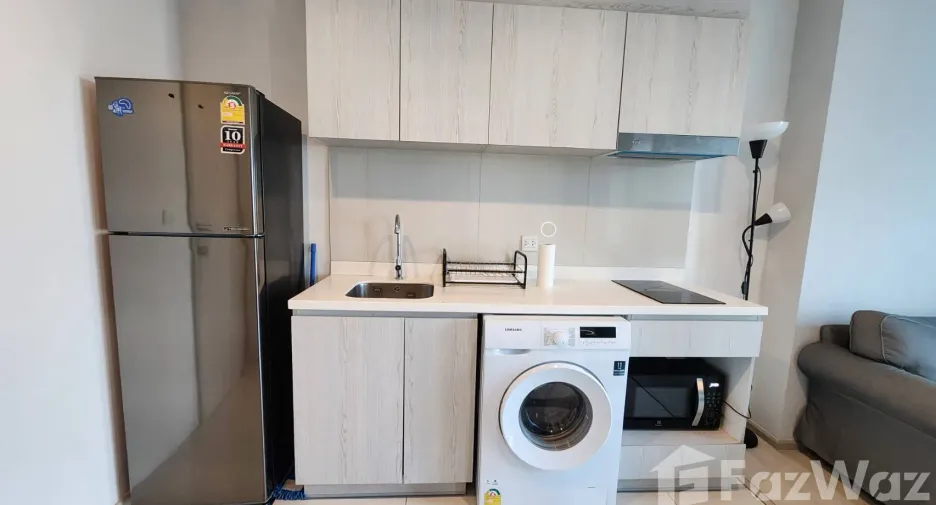 For rent 2 bedrooms condo in Pathum Wan, Bangkok
