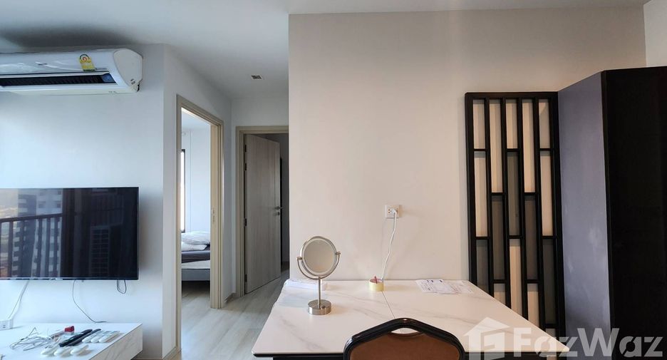 For rent 2 bedrooms condo in Pathum Wan, Bangkok