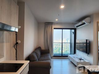 For rent 2 bedrooms condo in Pathum Wan, Bangkok