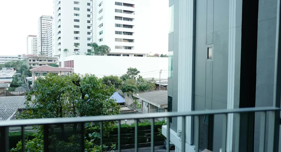 For rent 1 bed condo in Watthana, Bangkok