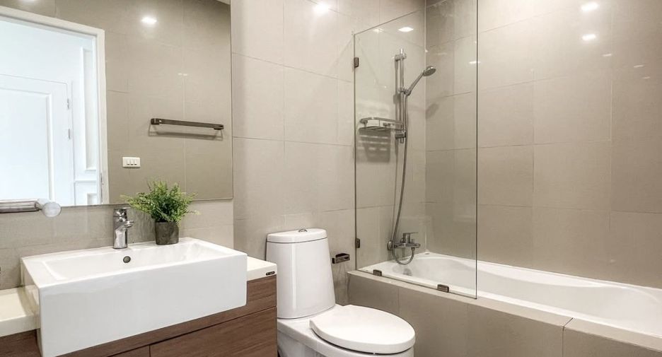 Condo en alquiler de 1 habitaciones en Khlong Toei, Bangkok