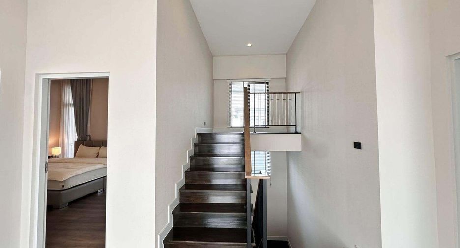 Haus zur Miete mit 5 Zimmer in Bang Phli, Samut Prakan