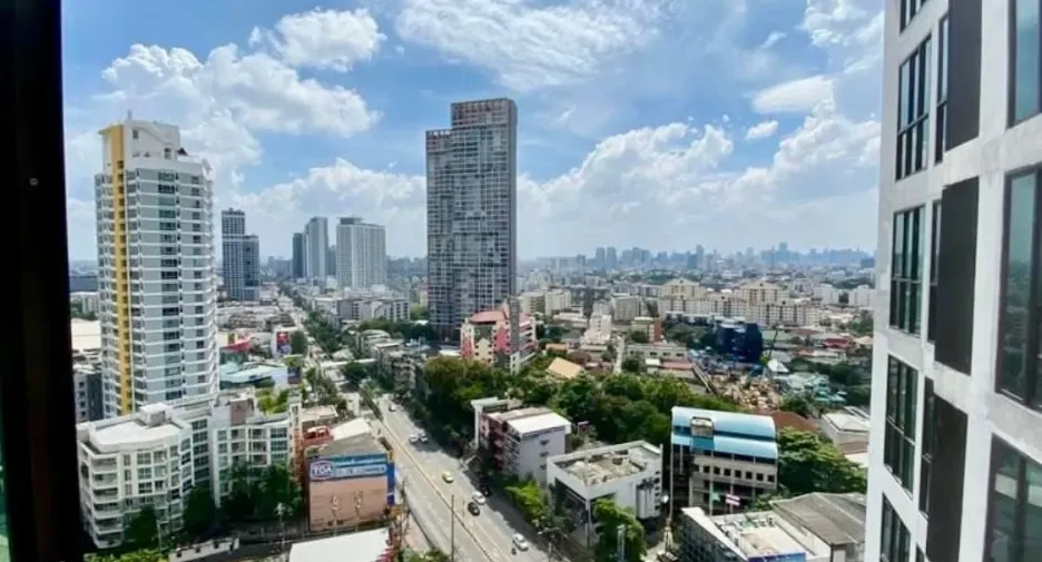For rent 2 bedrooms condo in Chatuchak, Bangkok