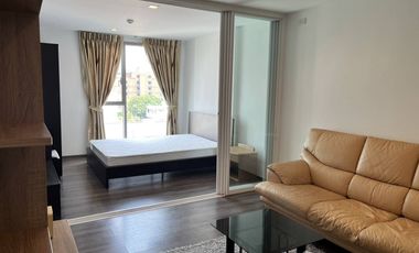 Wohnung zur Miete mit 1 Zimmer in Phra Khanong, Bangkok