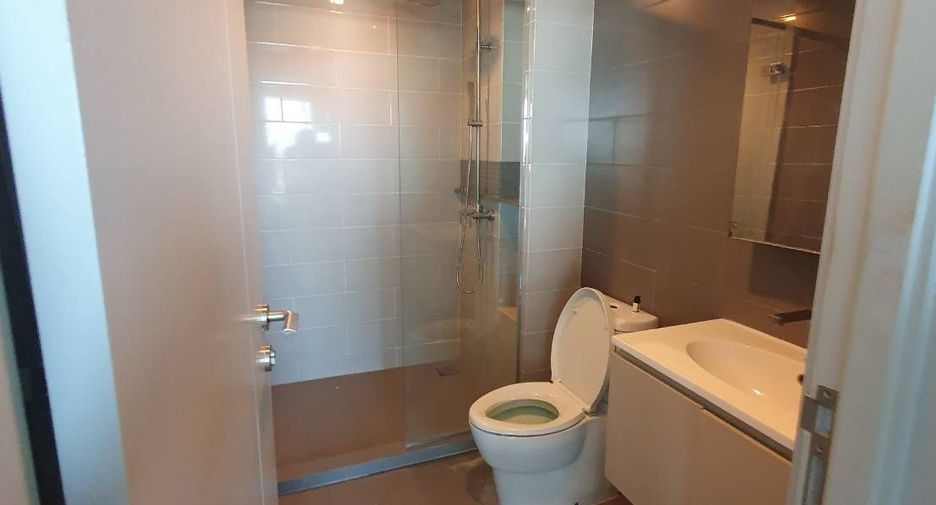 For rent 1 bed condo in Phra Khanong, Bangkok