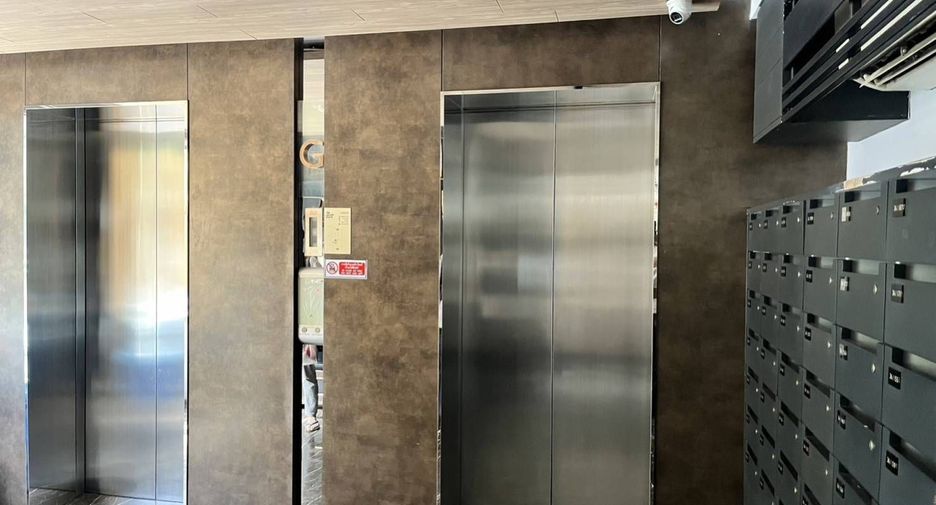 For rent 1 bed condo in Phra Khanong, Bangkok