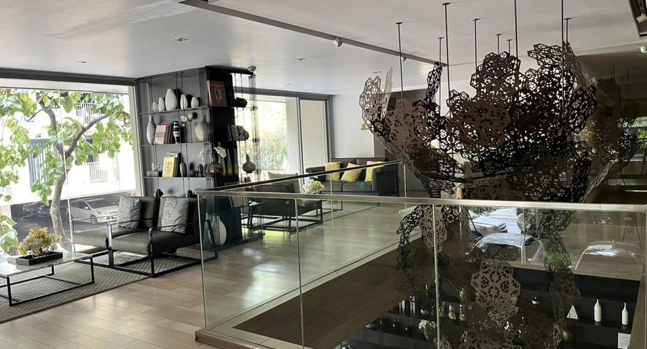 For rent 1 bed condo in Phra Khanong, Bangkok