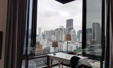For rent 2 bedrooms condo in Bang Rak, Bangkok