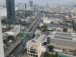 For rent 2 bedrooms condo in Yan Nawa, Bangkok