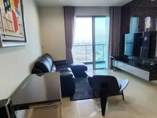 For rent 2 bedrooms condo in Yan Nawa, Bangkok