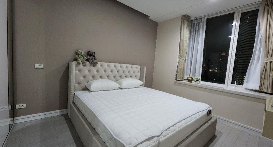 Condo en alquiler de 2 habitaciones en Huai Khwang, Bangkok