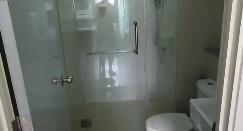Wohnung zur Miete mit 1 Zimmer in Thon Buri, Bangkok