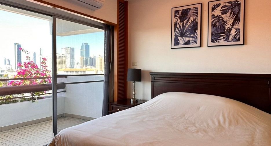 À louer 3 chambres condo à Sathon, Bangkok