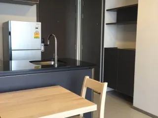Аренда 1 кровать кондо в Кхлонг Сан, Бангкок