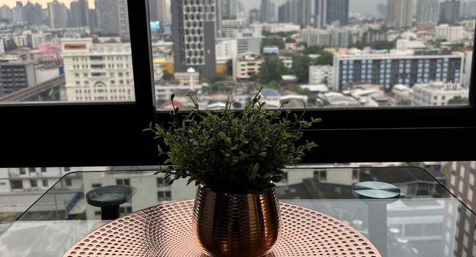 Wohnung zur Miete mit Studio in Phra Khanong, Bangkok