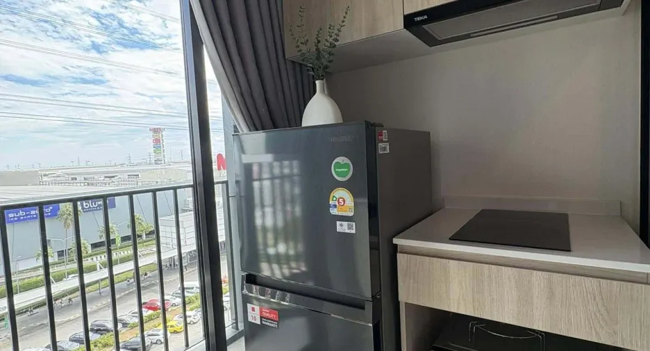 Wohnung zur Miete mit 1 Zimmer in Bang Phli, Samut Prakan