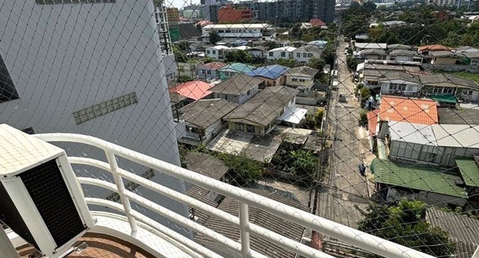 Wohnung zur Miete mit 2 Zimmer in Khlong Toei, Bangkok