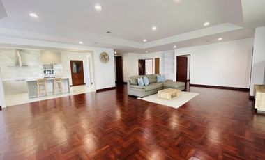 For rent 3 bedrooms apartment in Watthana, Bangkok