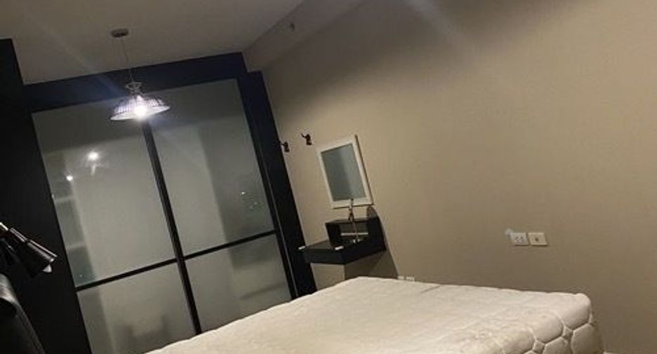 For rent 1 bed condo in Watthana, Bangkok