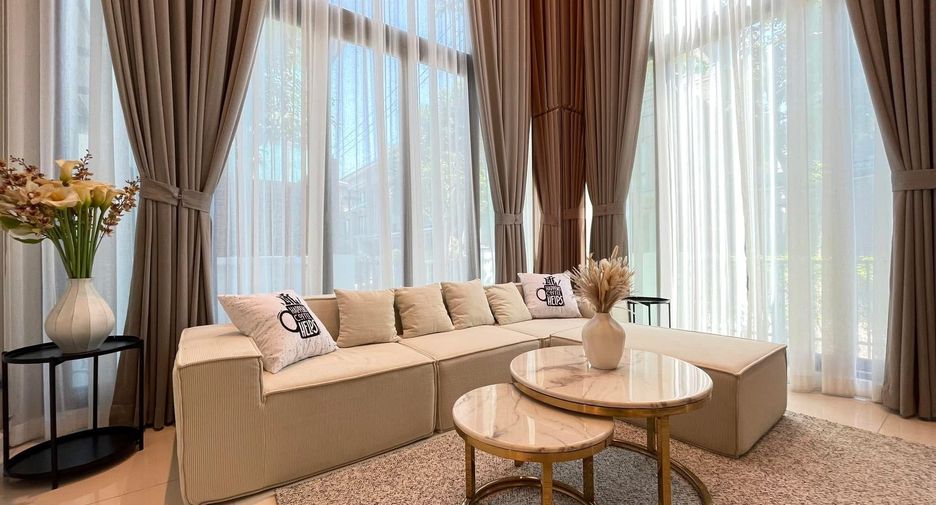 Haus zur Miete mit 5 Zimmer in Bang Sue, Bangkok