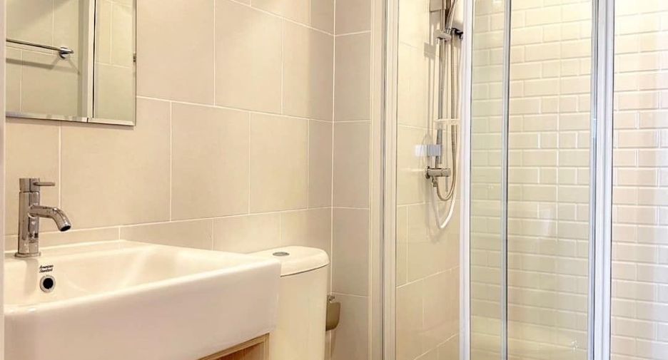 For rent 1 bed condo in Wang Thonglang, Bangkok
