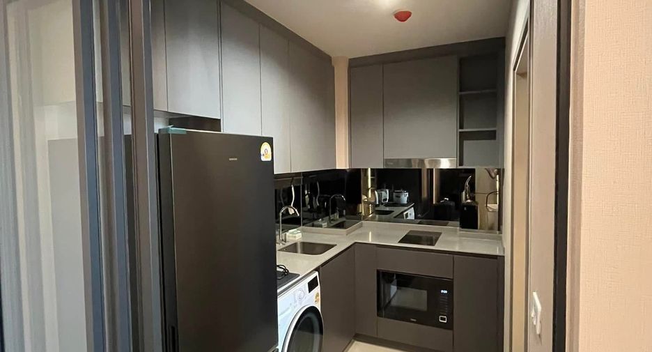 For rent 1 bed condo in Khlong Toei, Bangkok