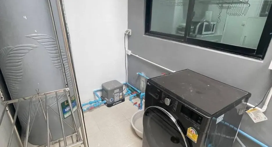 For rent 3 bedrooms townhouse in Bang Phli, Samut Prakan