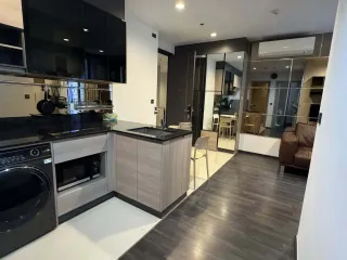 Wohnung zur Miete mit 2 Zimmer in Huai Khwang, Bangkok