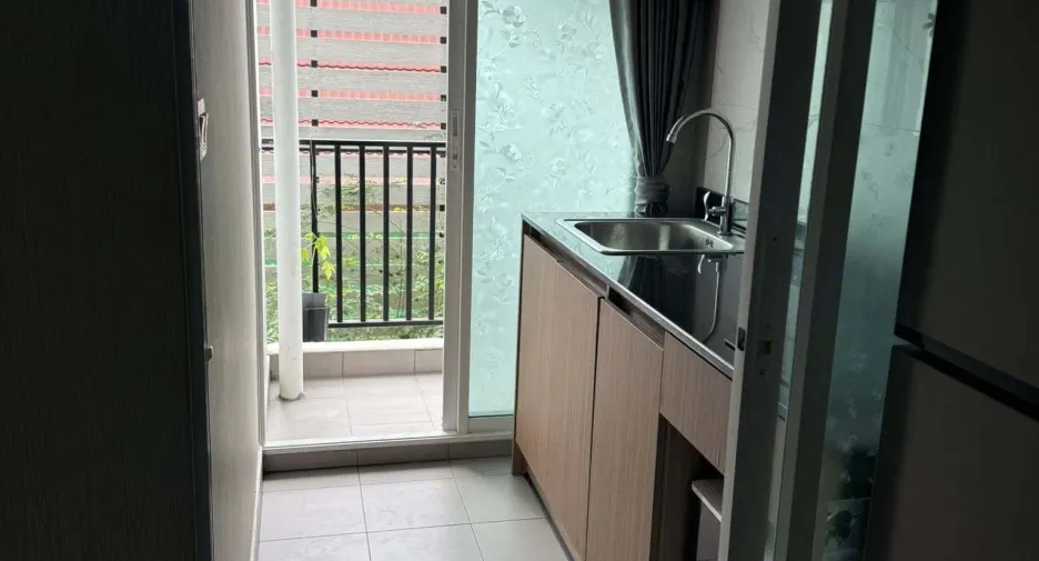For rent 1 bed condo in Thon Buri, Bangkok