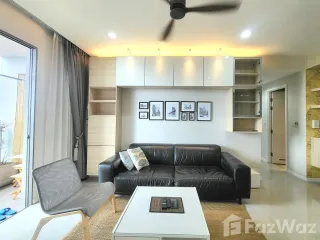 For rent 2 bedrooms condo in Yan Nawa, Bangkok