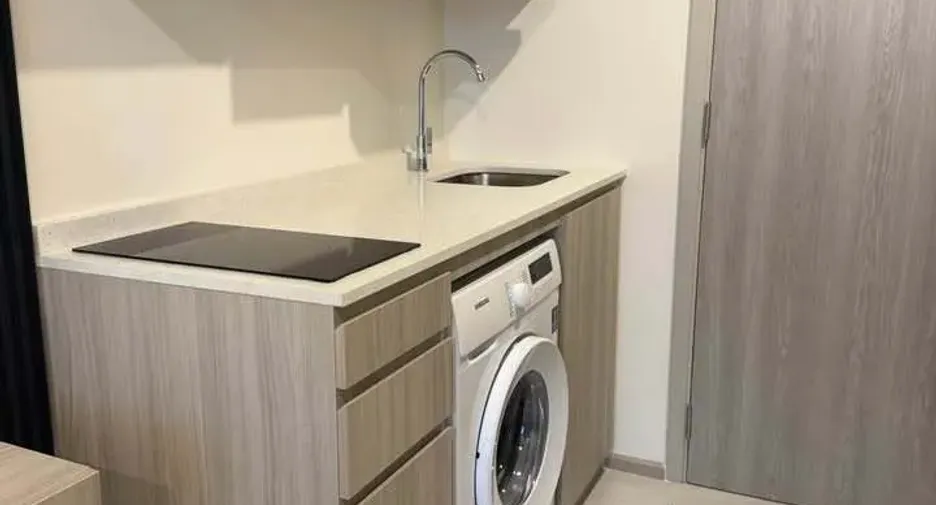 Wohnung zur Miete mit 1 Zimmer in Bang Na, Bangkok