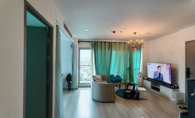 For rent 2 bedrooms condo in Huai Khwang, Bangkok